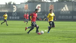 La ‘U’ no descansa y goleó a Recoleta en partido amistoso. (Foto: Captura)