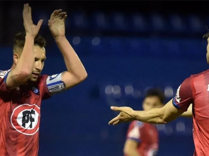 ¡Punteros de su grupo en la Sudamericana! Huachipato vence a domicilio a 12 de Octubre