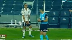 Gabriel Costa recriminó al árbitro Fernando Véjar. Foto: TNT Sports
