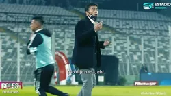 Gustavo Quinteros fue expulsado ante Palestino y, de momento, no podrá dirigir ante Huachipato