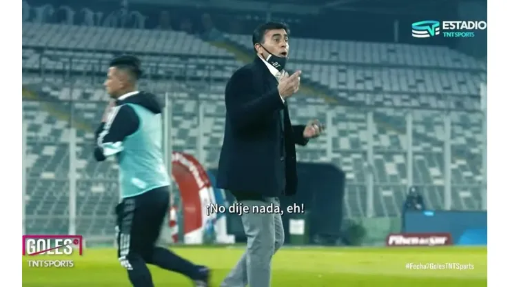 Gustavo Quinteros fue expulsado ante Palestino y, de momento, no podrá dirigir ante Huachipato