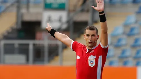 Fernando Véjar está en el ojo del huracán por el penal no cobrado a Gabriel Costa