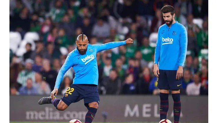 Gerard Piqué se burla de Arturo Vidal por el campeonato en la Seria A.