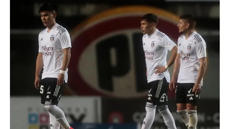 Colo Colo vuelve a sufrir un caso positivo de COVID-19.