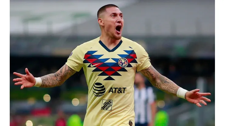 Nico Castillo le responde a Flores: "A mi no me echaron, a ti si".
