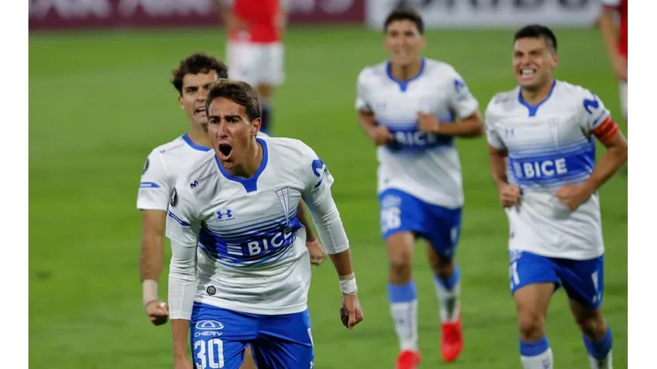 Universidad Católica sigue con vida en la Copa Libertadores.