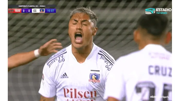 Juan Carlos Gaete se matricula con su primer gol en Colo Colo.