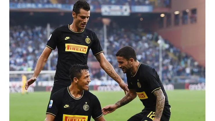 Celebran los chilenos: Inter de Milán se quedó con la Serie A de Italia
