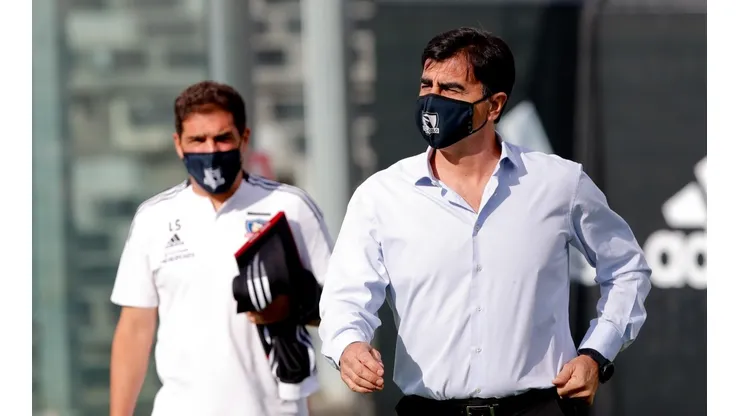 Gustavo Quinteros deberá ingeniárselas para parar el once ante Ñublense