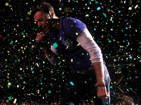 La enigmática publicación de la banda británica Coldplay con Colo Colo como protagonista