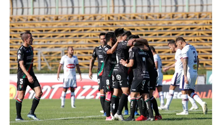 Palestino buscará limpiar su imagen frente a Atlético Goianiense