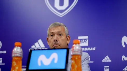 Carlos Heller está cada vez más cerca de dejar Azul Azul