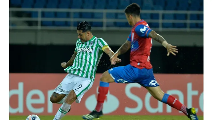Universidad Católica sufre dura derrota en la Copa Libertadores.