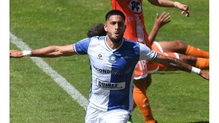 Antofagasta logra triunfo con penal en los descuentos