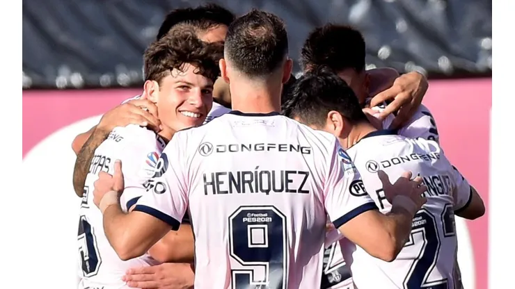 Universidad de Chile confirma formación para enfrentar a la Unión Española.