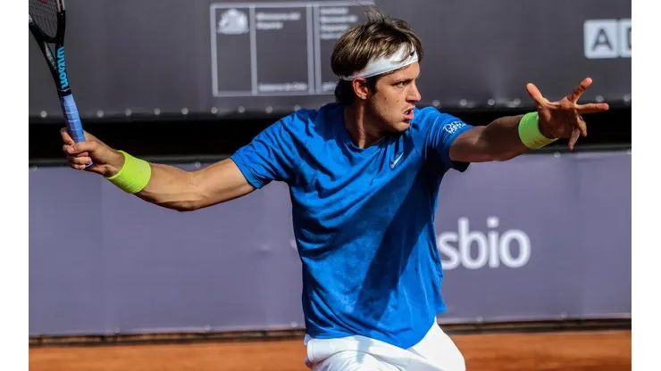 Nico Jarry superó sin problemas la primera ronda en Salinas