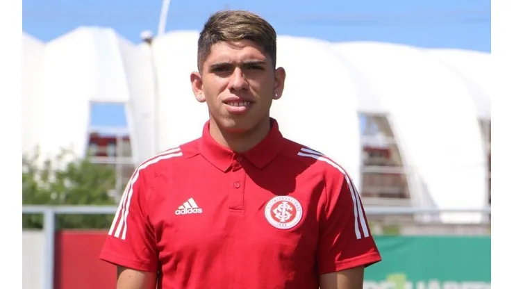 La linda amistad que formó Carlos Palacios con el Inter de Porto Alegre. (Foto: @scinternacional)