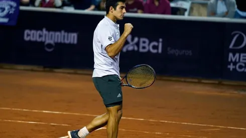 Cristian Garin tendrá un duro encuentro frente a Stefanos Tsitsipas