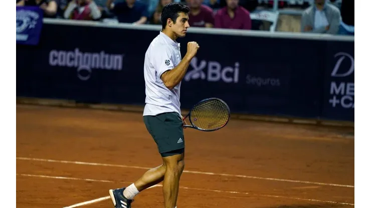 Cristian Garin tendrá un duro encuentro frente a Stefanos Tsitsipas
