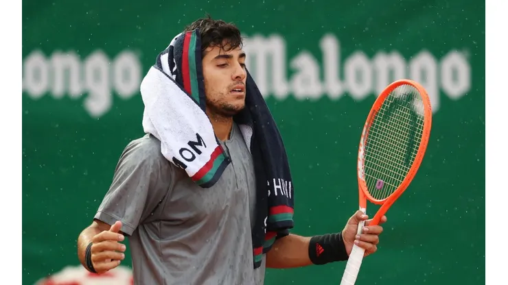 Cristian Garin sale nuevamente a la cancha a completar su partido con Auger Aliassime
