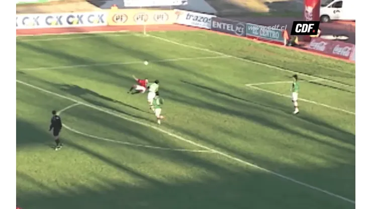 ¿Cuál es el mejor gol de chilena en la historia del fútbol chileno?.
