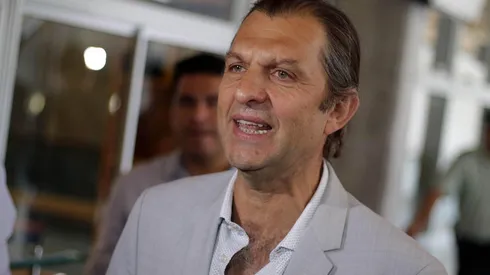 Aníbal Mosa compra más acciones de Blanco y Negro