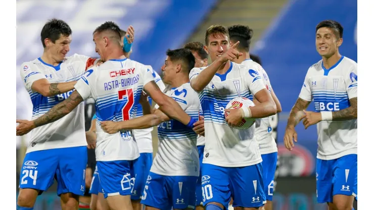 Universidad Católica define su formación para enfrentar a Audax Italiano