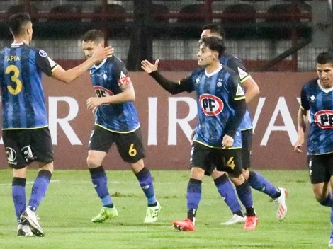 Huachipato se instala en fase de grupos