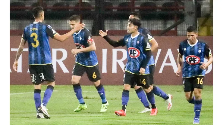 Huachipato se instala en la fase de grupos de la Sudamericana.