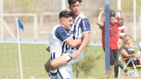 Favio Cabral insiste en llegar a Colo Colo y reencontrarse con Pablo Solari