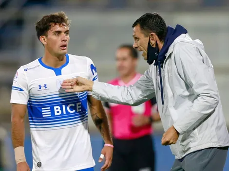 Saavedra revela que quería cambiar el nombre de su camiseta, pero su mamá se negó