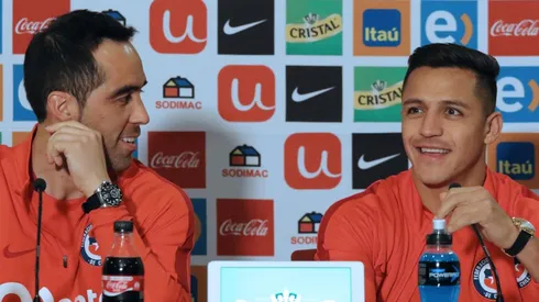 Claudio Bravo es el más ganador y Alexis Sánchez es el más trascendente en el fútbol europeo.