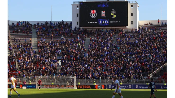 La hinchada de la Universidad de Chile ha sido la más numerosa en la última década del fútbol chileno