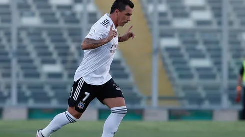 Paredes no se olvida de su amor eterno con Colo Colo.