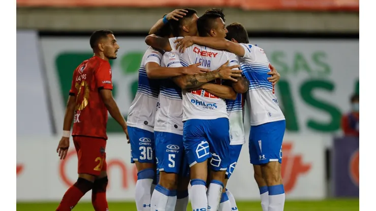 Universidad Católica derrota a Ñublense en Chillán