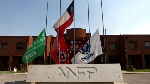 Se definieron las bases del fútbol chileno en sus categorías. (Foto: Agencia Uno)