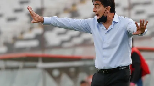 Gustavo Quinteros consideró necesarios los fichajes del defensor central y de otro delantero.