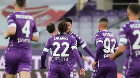 Erick Pulgar anota un golazo para la Fiorentina.