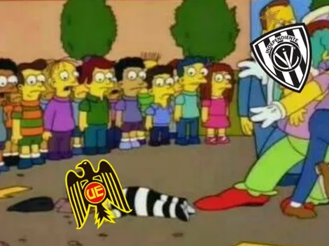 Hinchas se burlan de la eliminación de Unión Española