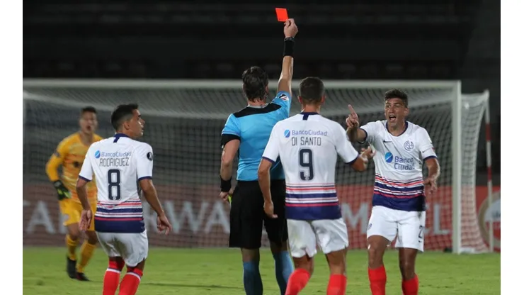 Diego Braghieri acusa amenazas tras su planchazo a Larrivey