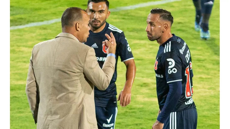 Universidad de Chile sufre un brote preocupante dentro de su camarín y previo a un partido clave de Copa Libertadores.