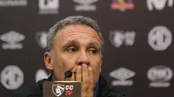 Espina rompe el silencio y cuenta detalles de su salida en Colo Colo.