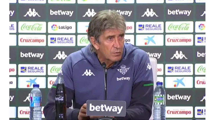 Manuel Pellegrini descartó por completo la salida de Claudio Bravo y la llegada de Arturo Vidal