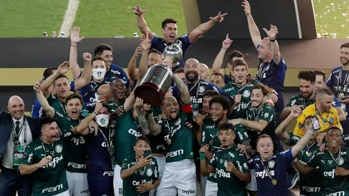 Los chilenos campeones de la Libertadores con clubes extranjeros.