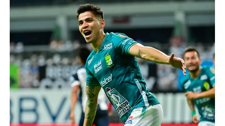 Víctor Dávila volvió a anotar en el fútbol mexicano.