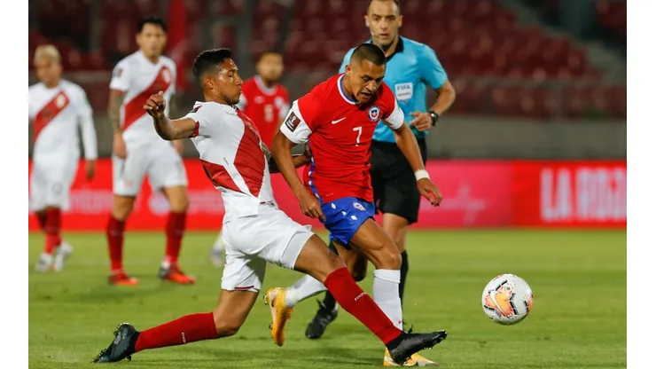 Chilenos y peruanos protagonizan un clásico que se acerca a los 90 años de historia