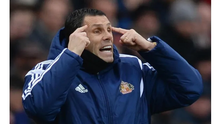 Gustavo Poyet va por el tetracampeonato con la UC