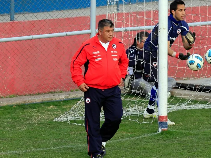 Bichi tira la media BOMBA con Claudio Bravo