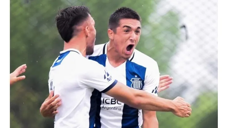 Colo Colo formaliza su interés por Favio Cabral