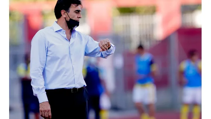 Gustavo Quinteros quiere a Favio Cabral para sumarlo a la joven apuesta de Pablo Solari.